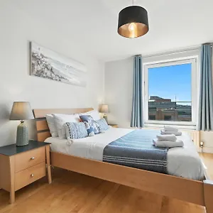 Apartment Apartments: Park Avenue, Belfast
